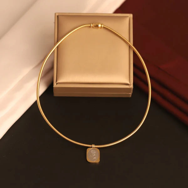 Magnetic Rose Pendant Necklace — Stylish & Effortless