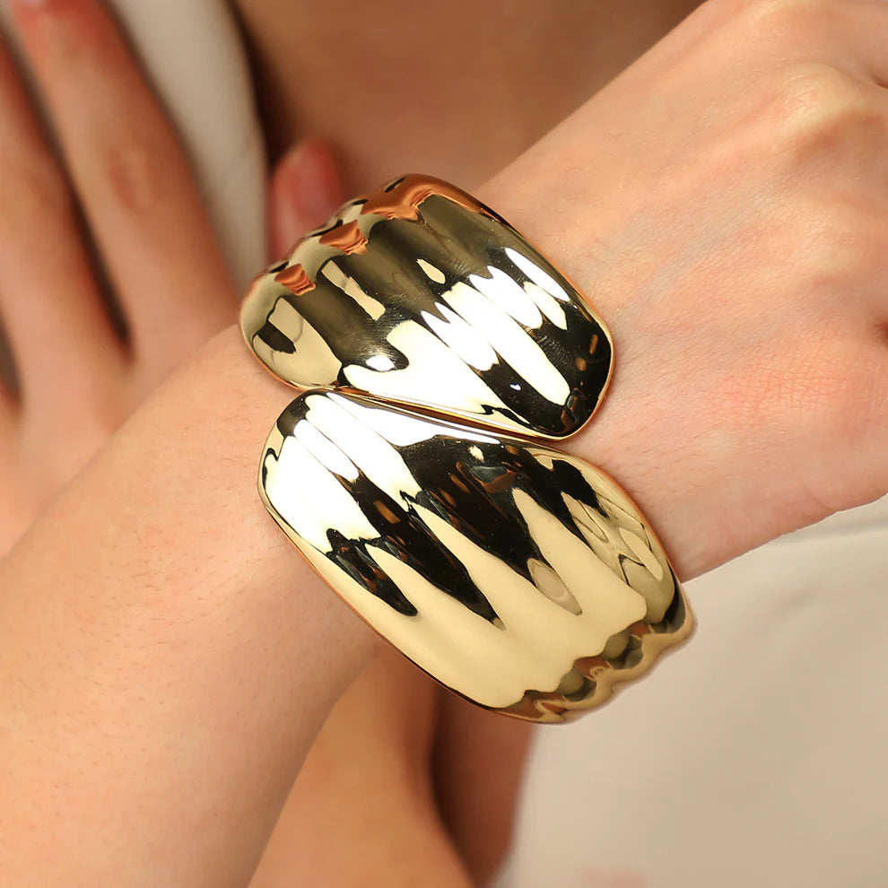 Bold Ribbed Gold Bypass Cuff | Sculptural Statement Wide Bangle