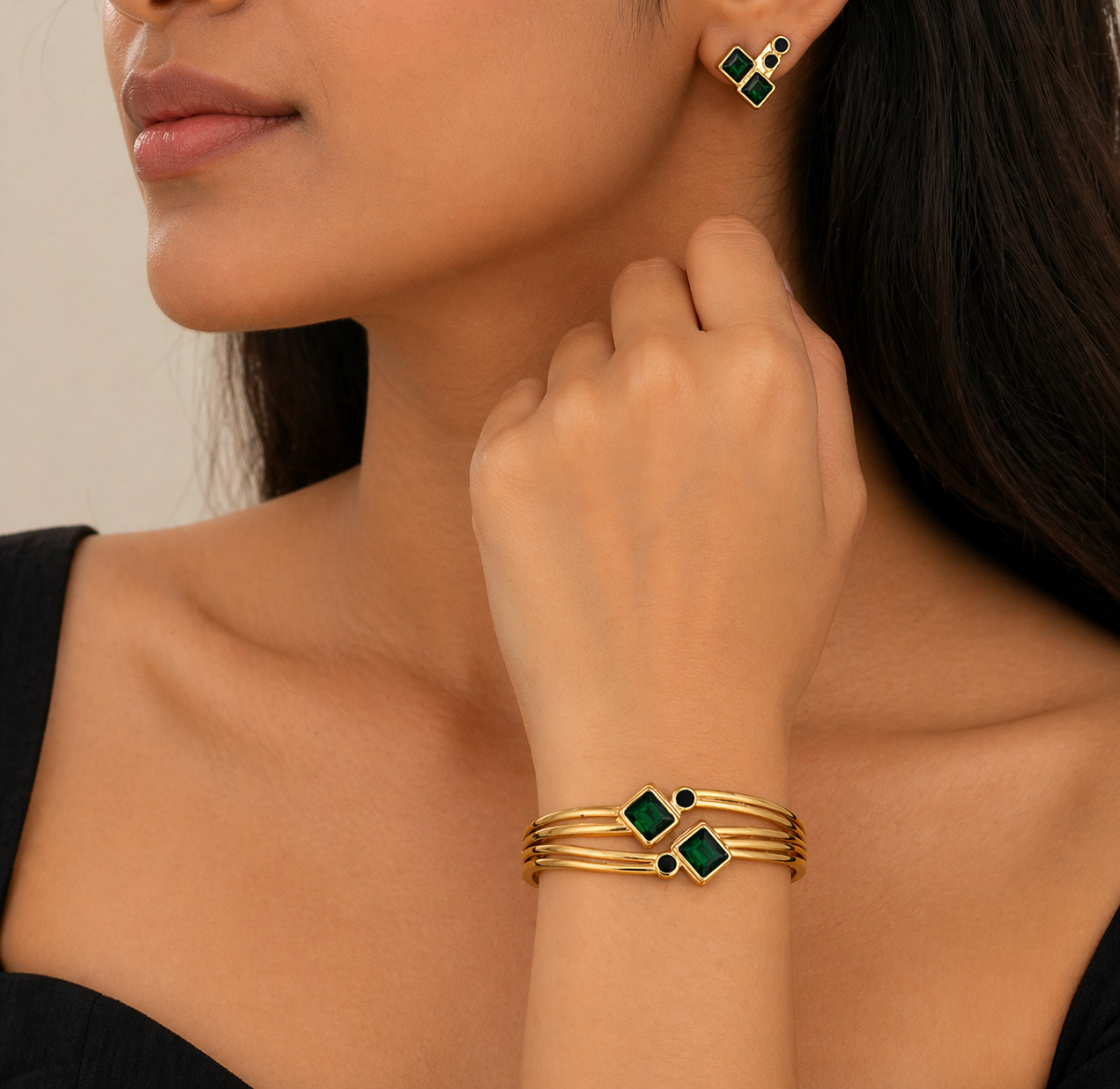 Anti Tarnish Emerald Green Geometric Cuff Bracelet – Gold Plated