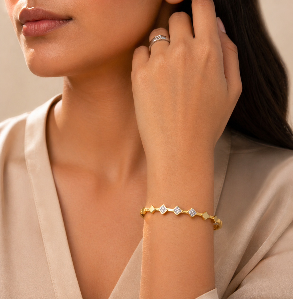 Anti Tarnish Geometric Crystal Link Bracelet – Gold Plated Luxury Bangle
