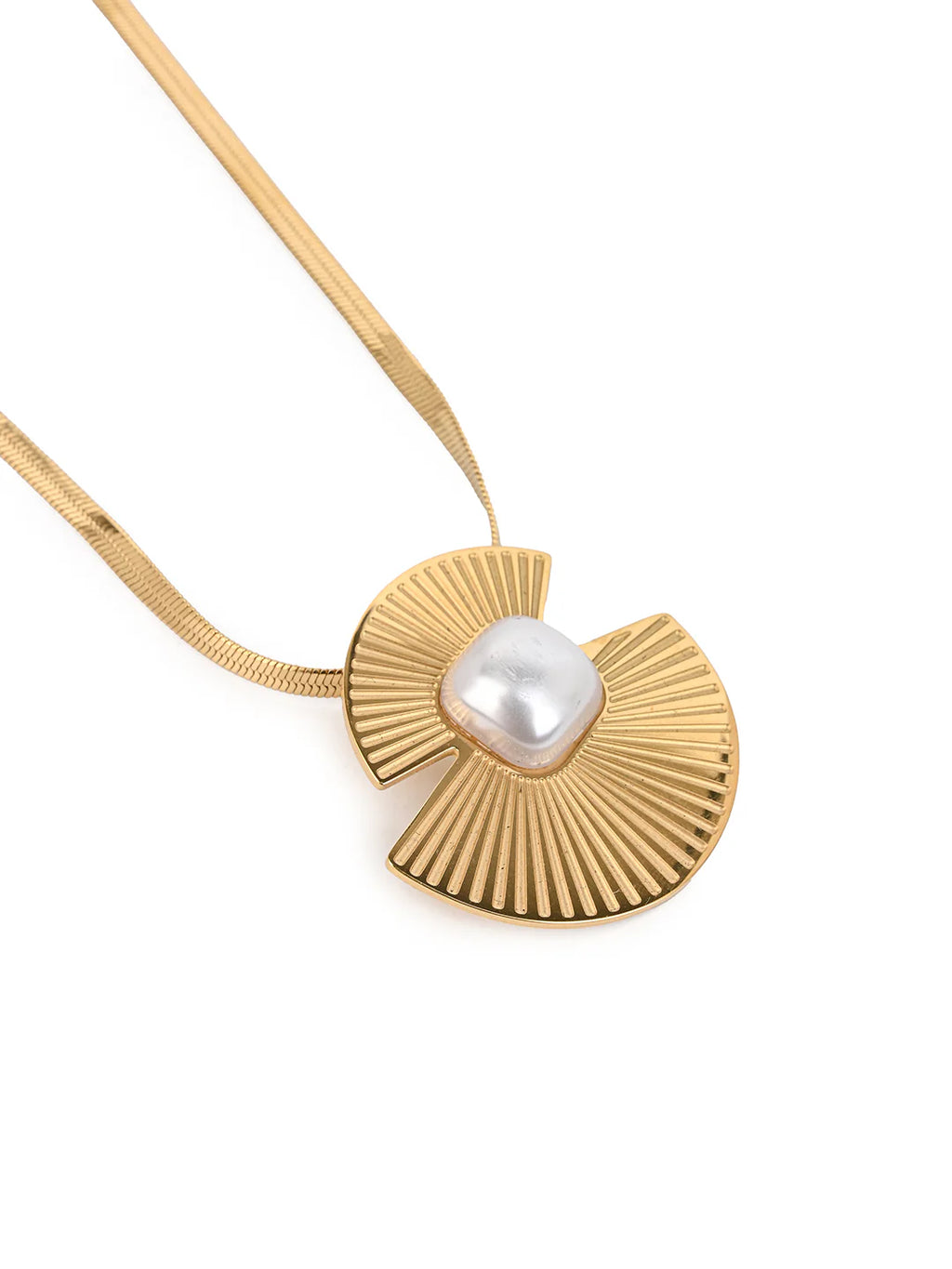 Golden Fan Pearl Pendant Necklace for Women | Elegant Statement Chain