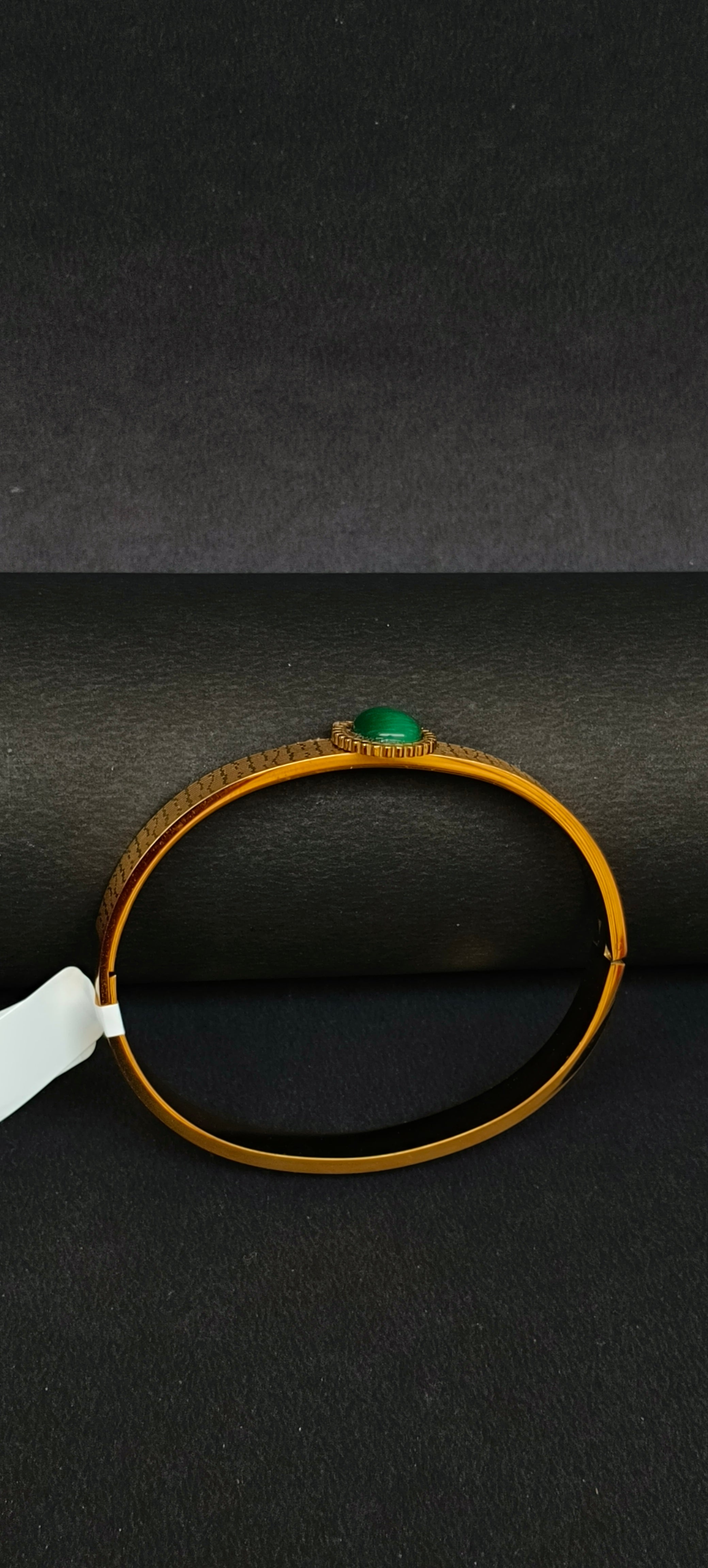 Gold Mesh Belt Bracelet with Green Malachite Cabochon | Vintage-Inspired Textured Watch-Band Bangle