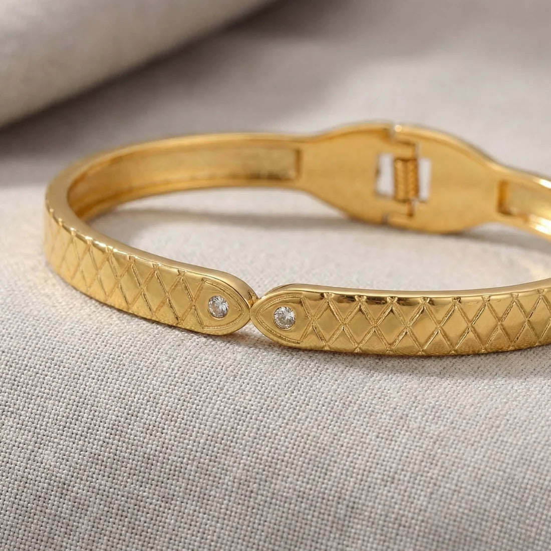 Elegant Textured Gold Bangle Bracelet with Crystal Detailing – Anti Tarnish