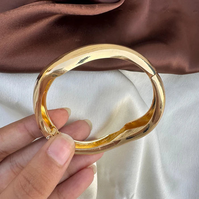 Liquid Gold Wavy Hinged Bangle | Sculptural Molten Metal Statement Bracelet