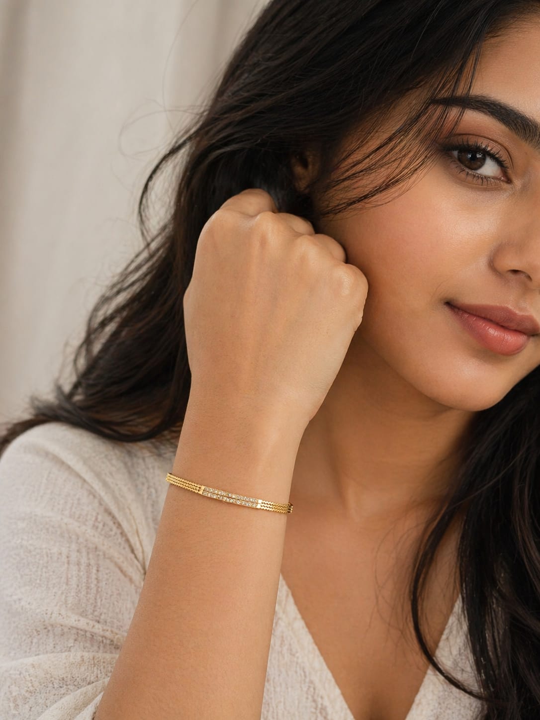 Luxury Textured Gold Crystal Accent Bangle Bracelet – Anti Tarnish