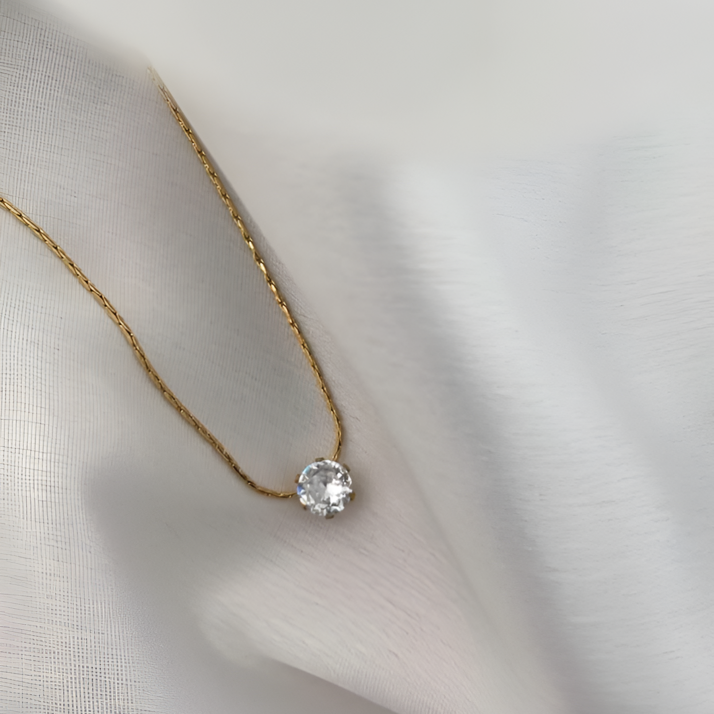 Elegant Gold Solitaire Crystal Pendant Necklace