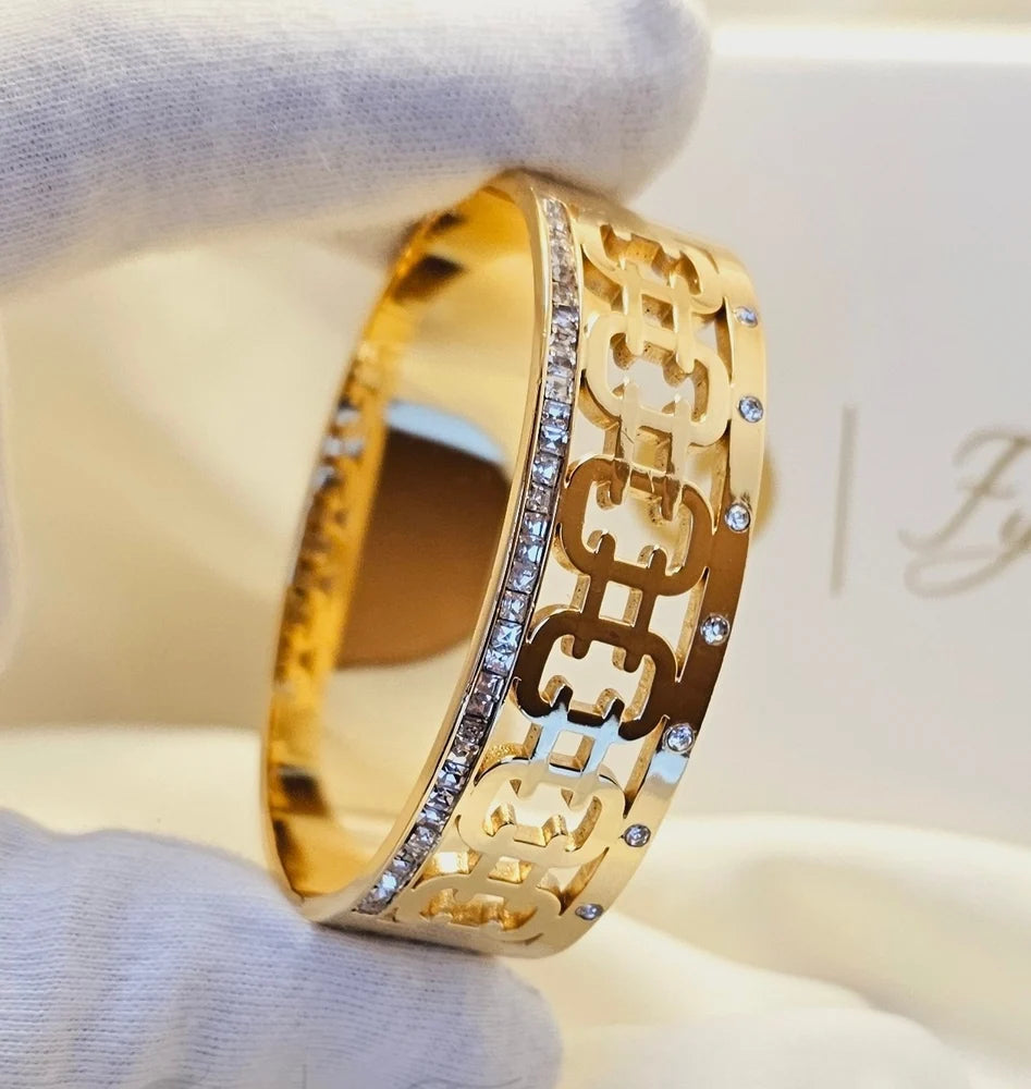 Luxury Gold Cutwork Crystal Ring | Anti-Tarnish Statement Band for Women